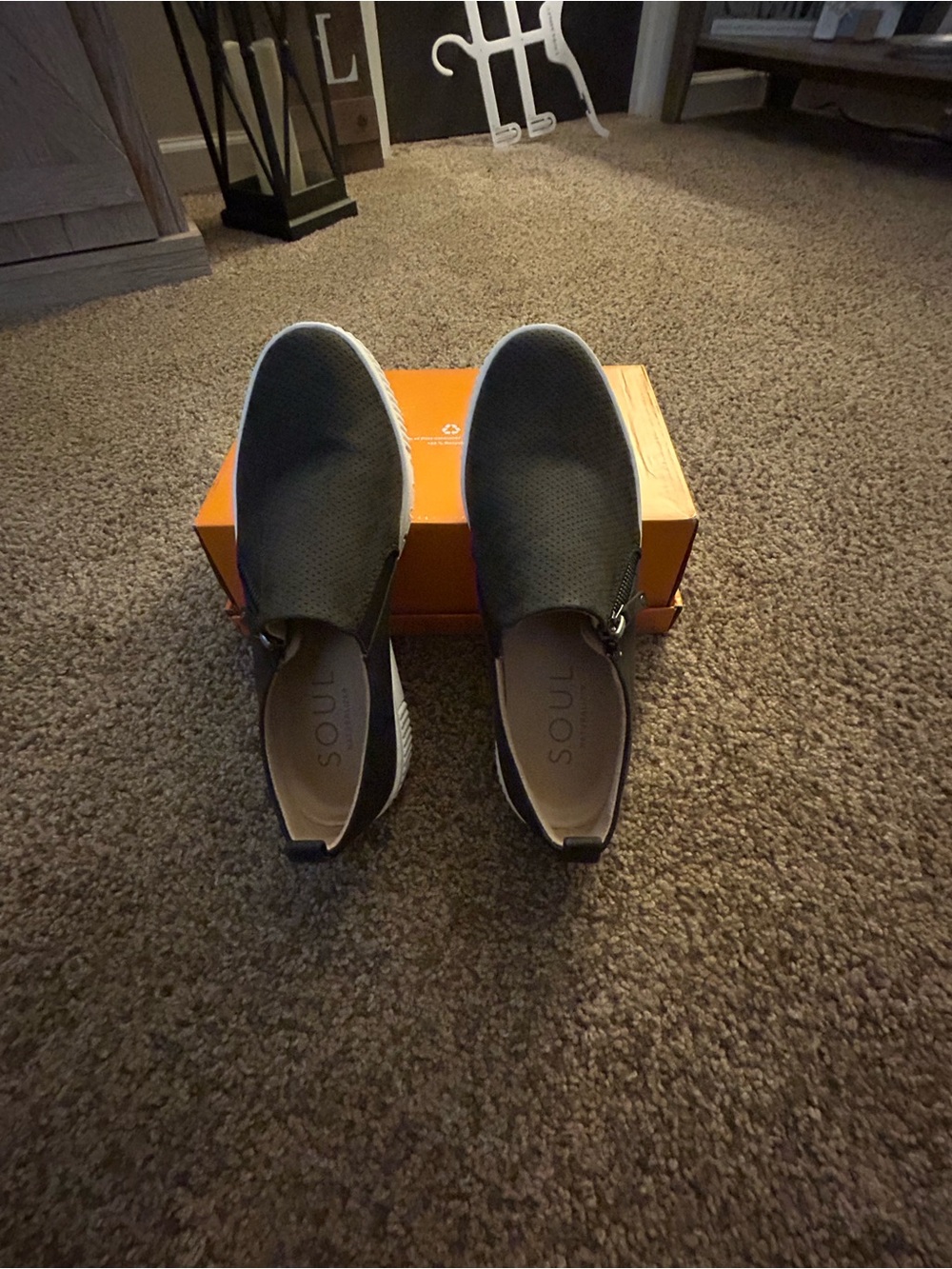 SOUL Naturalizer Womens Slip-On Loafers in Charcoal Gray